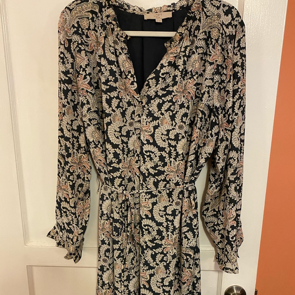 Loft lined floral shift dress, long sleeves